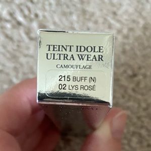 Lancôme 215 buff N concealer